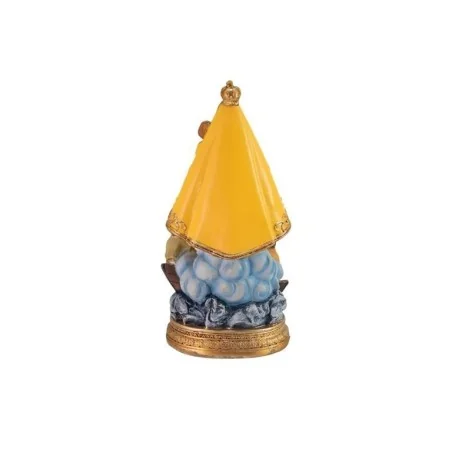 Virgen Caridad del Cobre - Manto Amarillo 13 cm | La "Virgen Caridad del Cobre con manto en amarillo" es una figura religiosa de resina de 13 cm de altura, considerada la Patrona de Cuba cuya festividad es el 8 de septiembre. Esta figura es muy venerada por los cubanos y tiene un sincretismo en la santería con la diosa Ochún. El color amarillo del manto simboliza la luz y la alegría. Es un símbolo de protección y guía espiritual para los fieles, quienes la llevan como talismán o amuleto de buena suerte. La devoción a la Virgen se manifiesta en procesiones, peregrinaciones y ofrendas. La Virgen Caridad del Cobre es una figura valiosa tanto desde el punto de vista espiritual como cultural, y su presencia es muy significativa en la historia y en la vida cotidiana de los cubanos. | Tienda Esotérica Changó